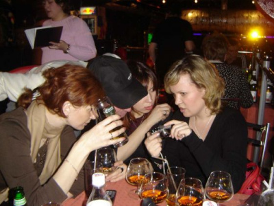 Пиво и коньяк))