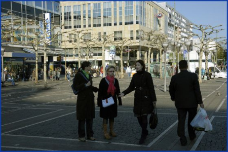 Трое граций на распутье)))