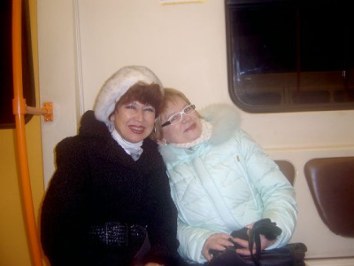 Лена Гапонова и Валя Жданова.