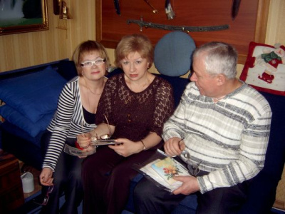 Валя Жданова, Ирина Безгласная и Коля Окружнов