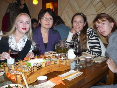 фото с встречи одноклассников, которая проходила в Москве в октябре 2008 года. Это встреча тех, кто учился в классе В.П. Головко - выпуск 9В/ 2 школа