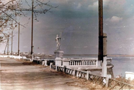 Набережная раньше...