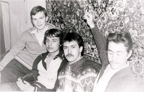 Первая встреча после выпускного - Зимой 1984 года