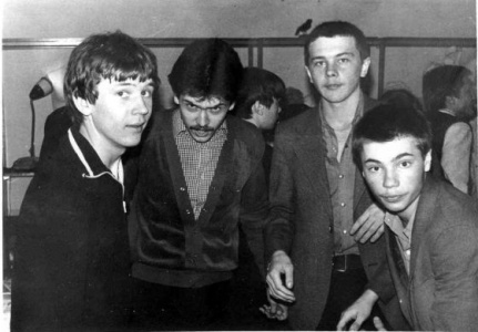 И так каждую неделю - когда учились, не понять