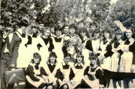 8 "Б" 1984 года школа №2 