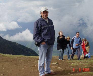 Сережа Ледохович в горах