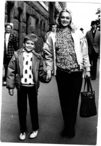 Марина Данилова с сыном Игорем, 1990г